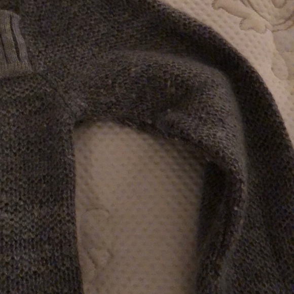 Horny toad women’s small gray sweater - Picture 3 of 3